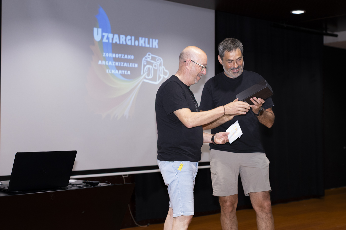 Eneko Bilbao, tercer clasificado del rally fotográfico Uztargi.klik de Amorebieta en 2025